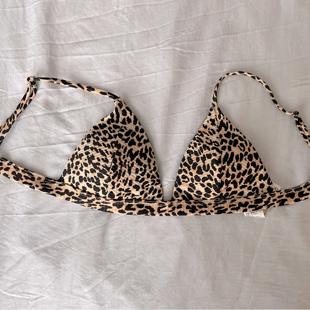 Hollister Cheetah Print Bikini Top XS